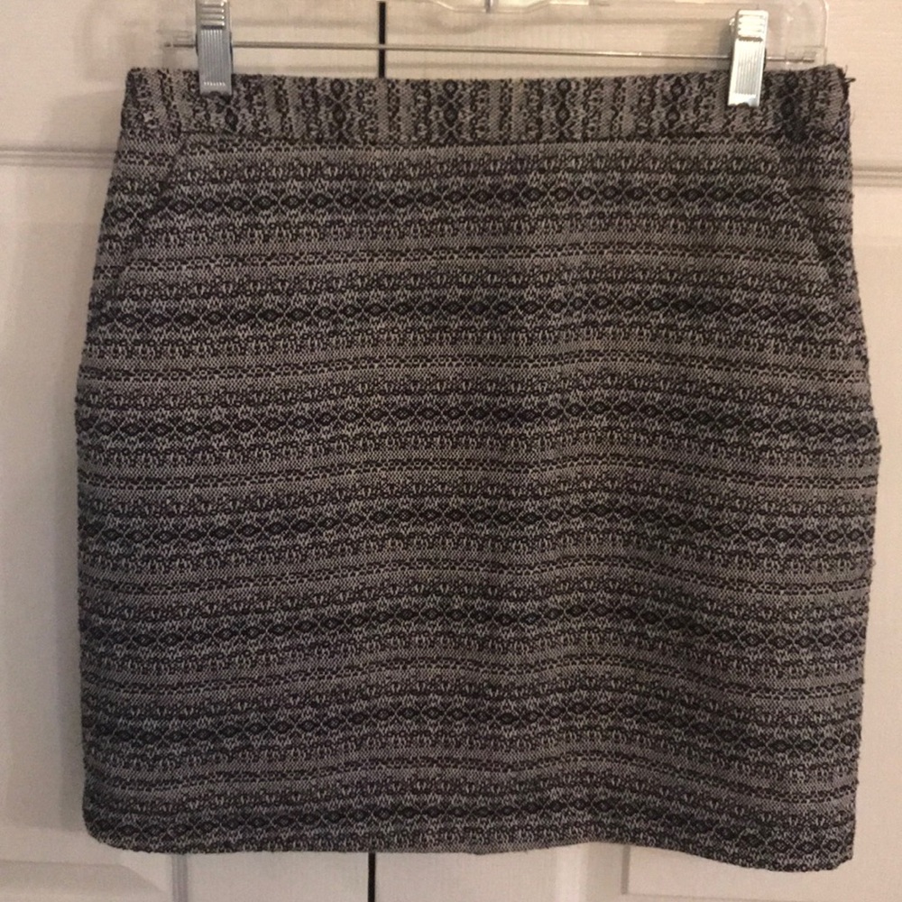 Jack by B.B DAKOTA woven blck and white sz 6 skirt